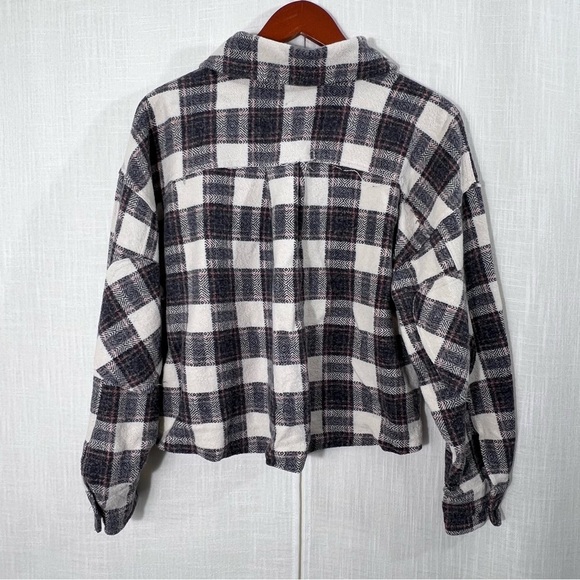 For The Republic Cropped Flannel Shacket - Picture 13 of 16